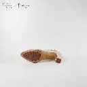MCD005_09.webp