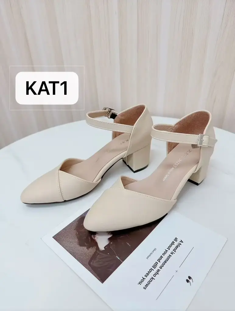 KAT1 - Block Heel Ankle-Strap Pumps (36)