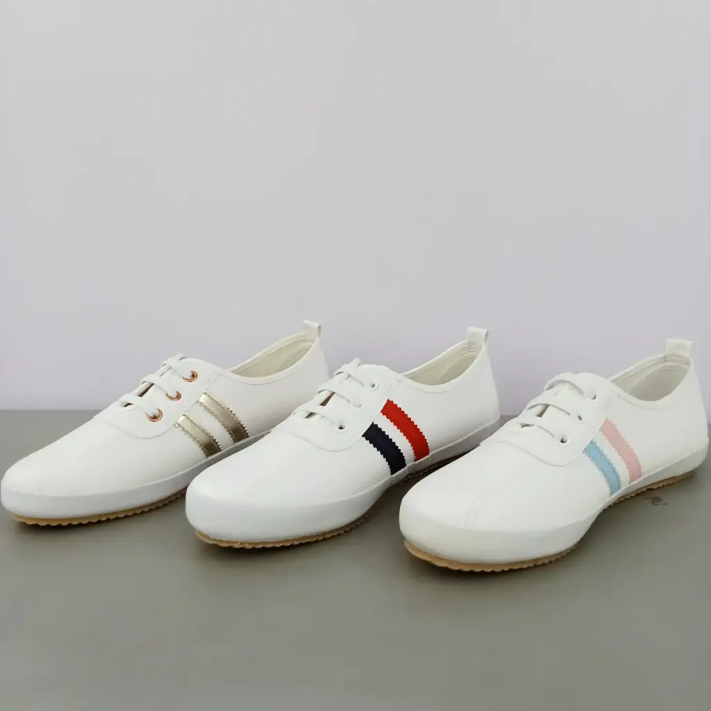 S01 - Striped Lace-Up Sneakers (Red, 37)