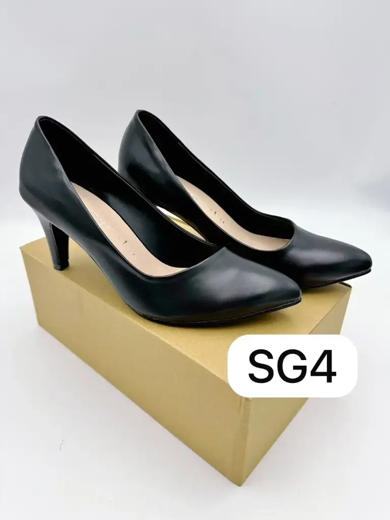 SG4 - Classic Black Pointed-Toe Heels (Black, 37)