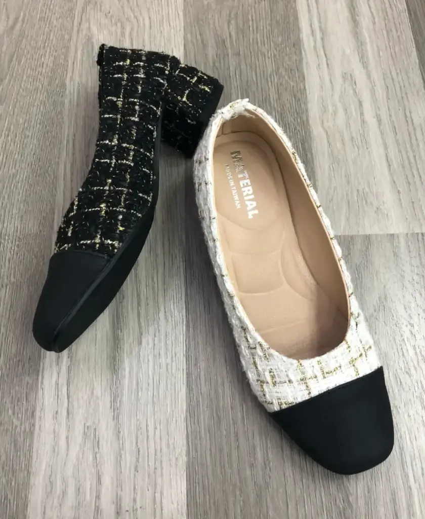 T72511 - Tweed Square-Toe Heels