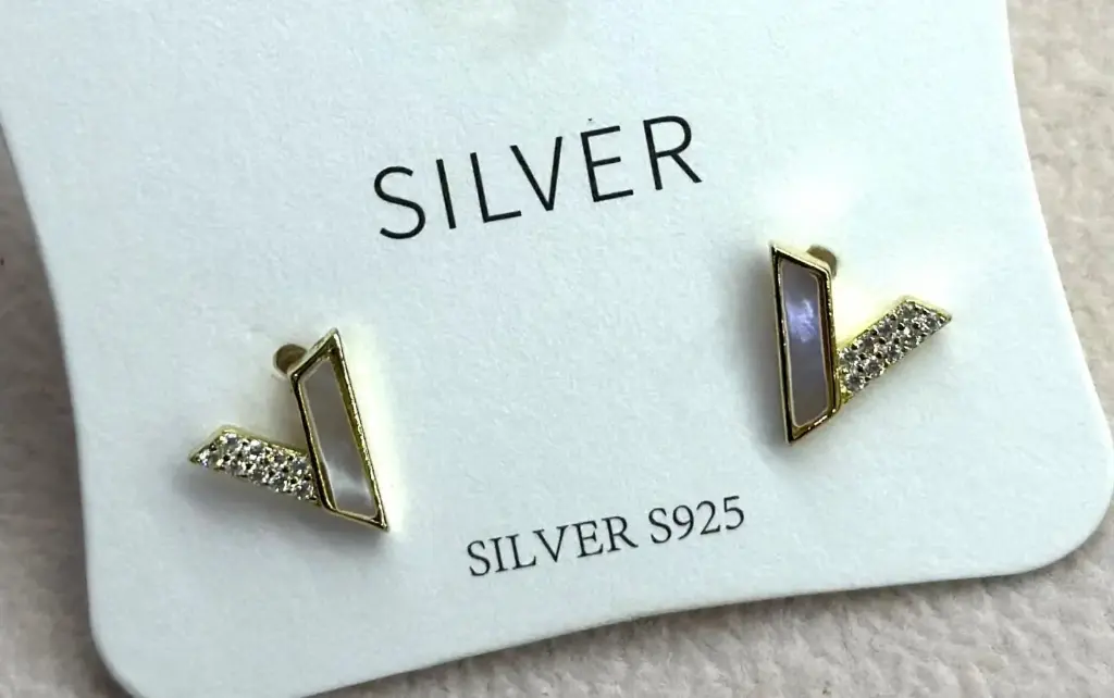 ER043 - 925 Sterling Silver V-Shaped Mother-of-Pearl Earrings