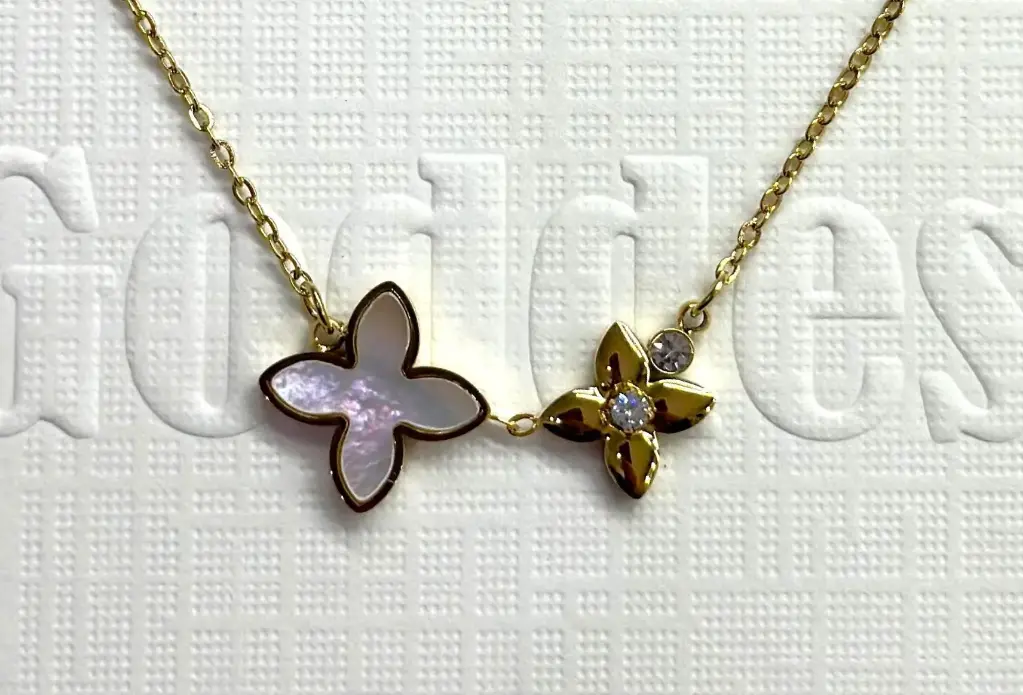 NL020 - Stainless Steel Clover & Flower Charm Necklace 