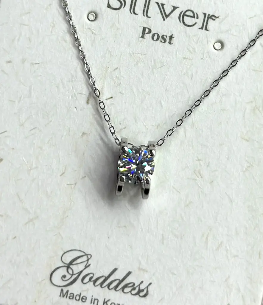 NL084 - 925 Sterling Silver Moissanite Solitaire Pendant Necklace 