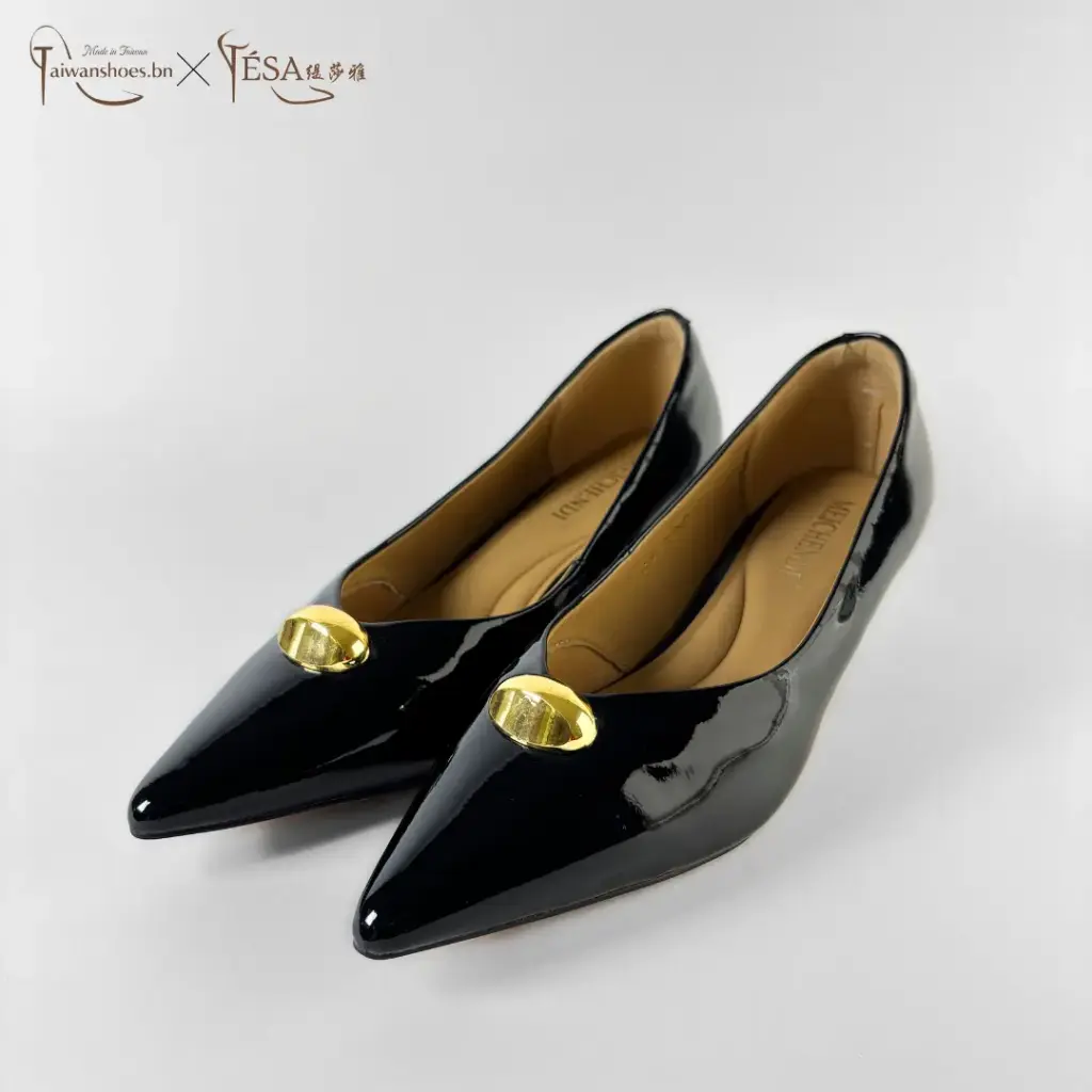 MCD003 - Modern Muse Kitten Heels (Black, 36)