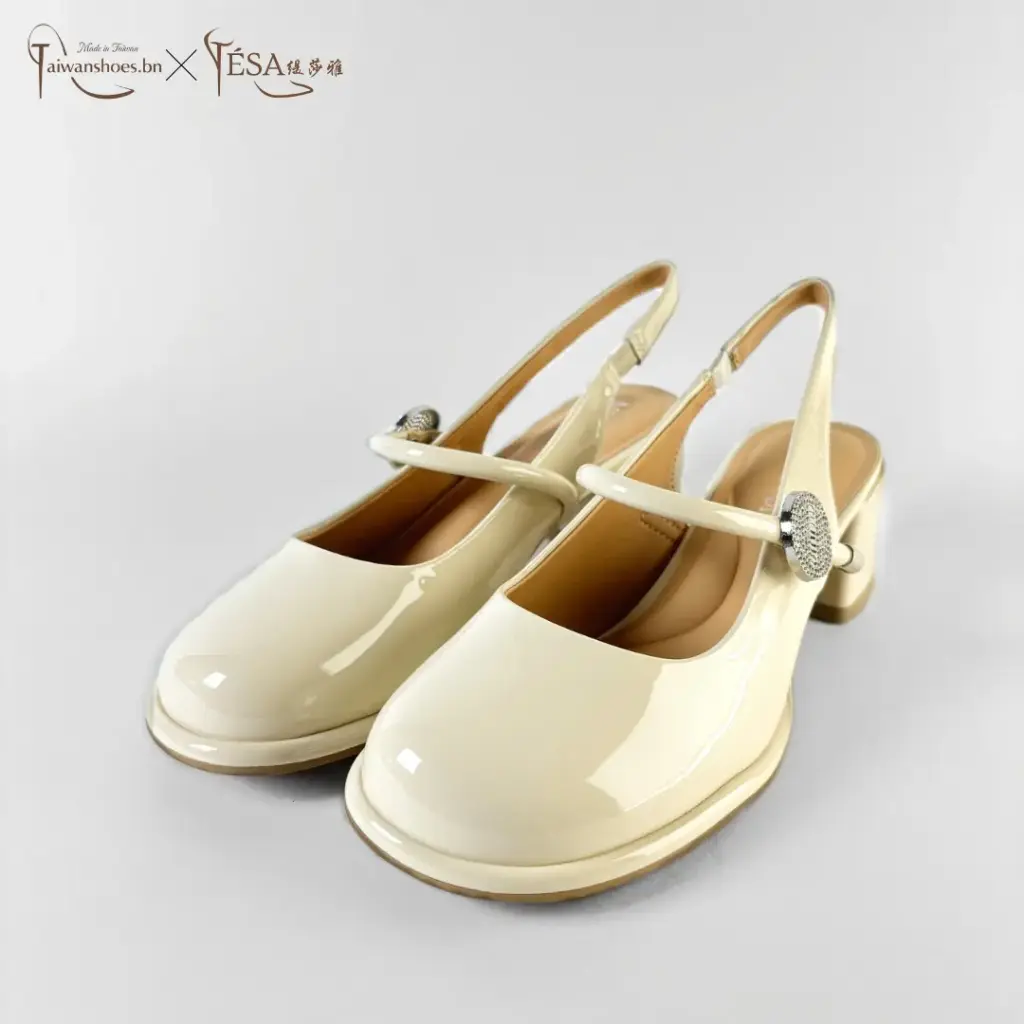 MCD009 - Mirror Gloss Mary Jane Block Heel (Black, 35)