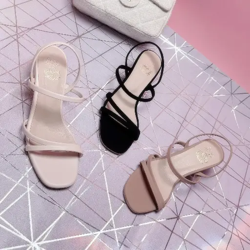 D02 - Strappy Block Heels