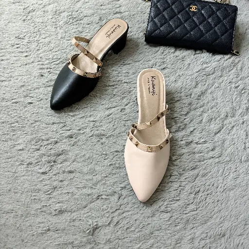 KU4 - Sleek Block Heels