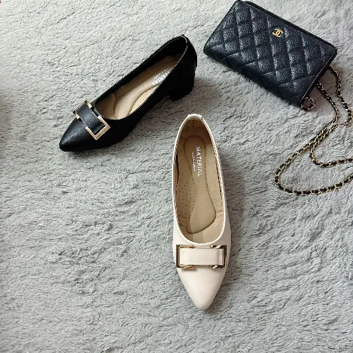 MA50 - Square-Buckle Low Heels