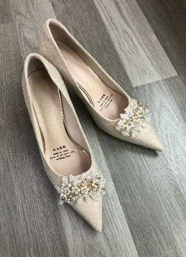 T2727-7 - Pearl-Embellished Glitter Heels