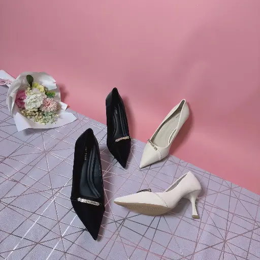 T6201-5 - Crystal-Bar Pointed Heels